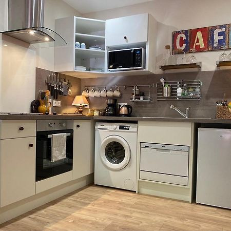 Fantastic Ground Floor Apartment Opposite Thermes Bagnères-de-Luchon エクステリア 写真